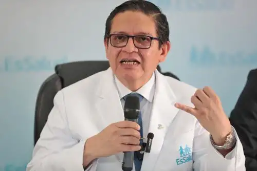 Segundo Acho Mego, presidente de EsSalud.