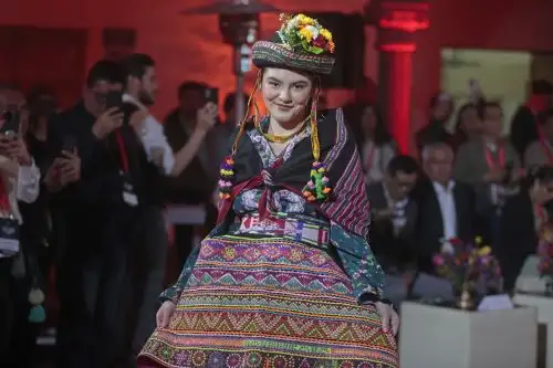 Expo Perú Los Andes 2025: colorido desfile muestra la riqueza textil del interior del país