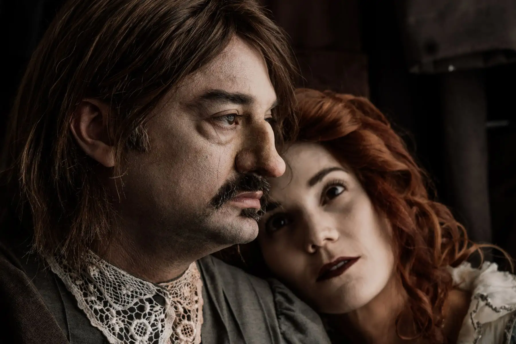 Alonso Cano interpretará a Cyrano y Maria Grazia Gamarra será Roxana en el Teatro Municipal. Foto: Cortesía/Difusión.