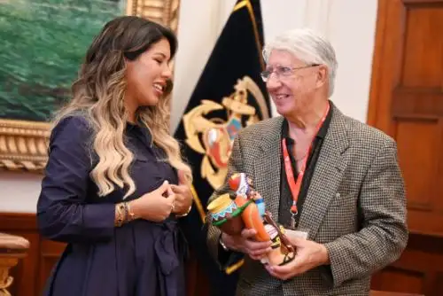 El Dr. Aubyn ha liderado más de 30 misiones en distintas partes del mundo ANDINA/Difusión