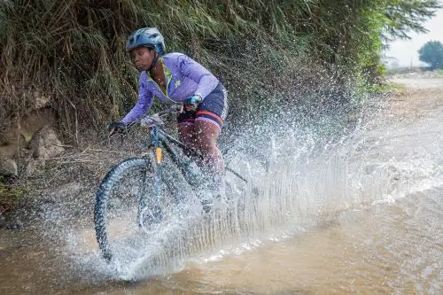 Se realizó el primer RALLY TRAPICHE - 40K - Copa Mtb Norte de ciclismo en Carabayllo
