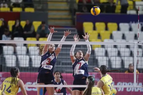 Selección peruana de vóley Sub-17 femenino juega ante Brasil  por las semifinales del Campeonato Sudamericano 2025