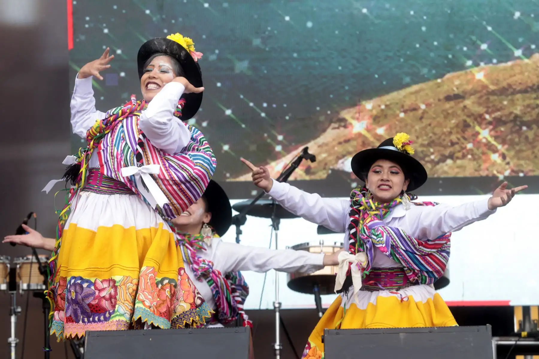 Cusco vive una colorida clausura de la Expo Peru Andes 2025-Cusco. Ademas, se anuncio que Huancavelica "La tierra del Mercurio" será la próxima sede de la feria macrorregional mas grande del sur del país. Foto: ANDINA/Vidal Tarqui