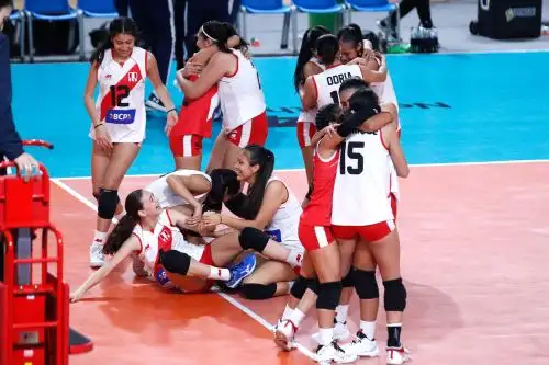 Selección peruana de vóley Sub-17 femenino gana la  medalla de bronce en el Campeonato Sudamericano 2025