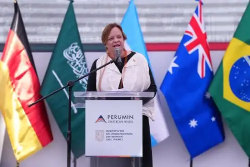 Embajadora de Alemania en el Perú, Sabine Bloch.