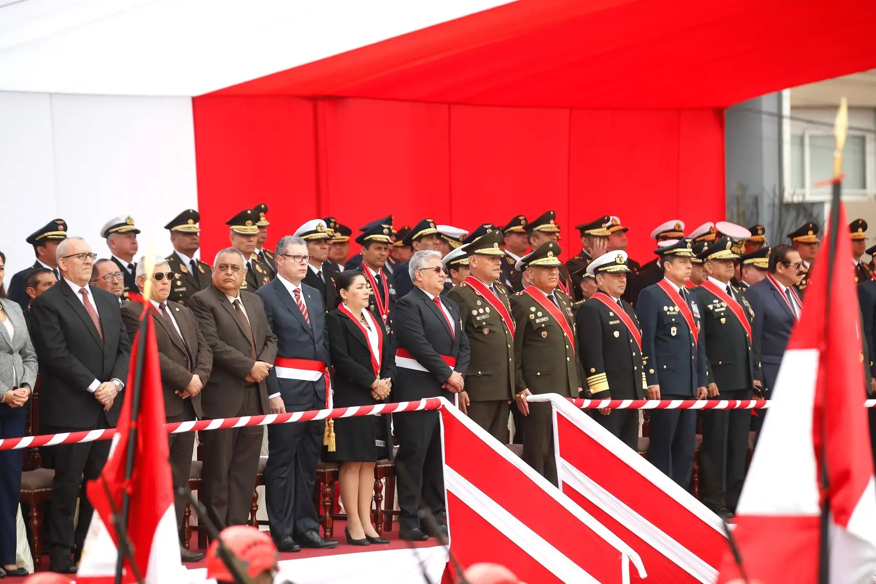 El Comando Conjunto de las Fuerzas Armadas realiza la ceremonia central de conmemoración por el Día de las Fuerzas Armadas, acto solemne donde participan altas autoridades políticas, militares e invitados especiales.
Foto: ANDINA/ Eddy Ramos