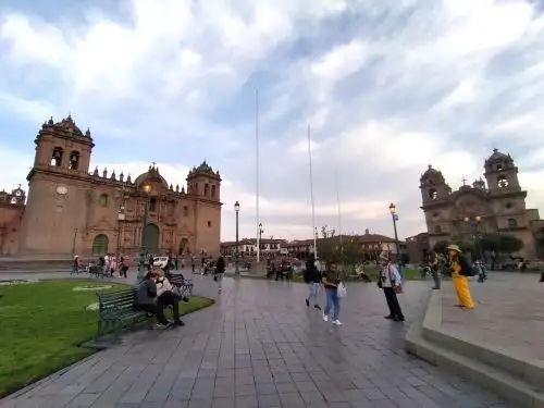 El Centro Histórico de Cusco se prepara para recibir la distinción Jerarquía 4, el máximo reconocimiento que otorga el Mincetur a los atractivos turísticos de importancia nacional, capaces de motivar un importante flujo de visitantes. ANDINA/Percy Hurtado Santillán