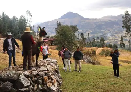 El distrito de Cachicadán, ubicado en la sierra de La Libertad, quiere convertirse en un importante destino del turismo vivencial y con ese fin organizó una pasantía vivencial con promotores de agencias de viajes de diversas regiones. ANDINA/Difusión