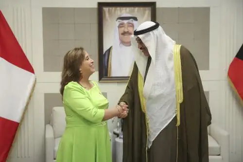 Presidenta Dina Boluarte se reúne con el príncipe heredero de Kuwait, Mishal Al-Áhmad Al-Yáber Al-Sabah