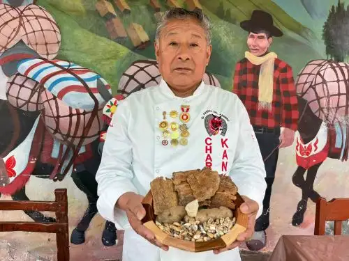 El XI Congreso de Cocina Ancestral Perú 2025, que se desarrollará el 31 de octubre y 1 de noviembre en Lima, reconocerá la trayectoria del maestro ayacuchano Pompeyo Andía Asto,  dedicada a rescatar y difundir el charqui y sus derivados. ANDINA/Difusión