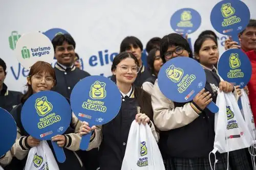 Campaña "Recuerdo Seguro" busca garantizar los servicios turísticos para los escolares. Foto: Cortesía.