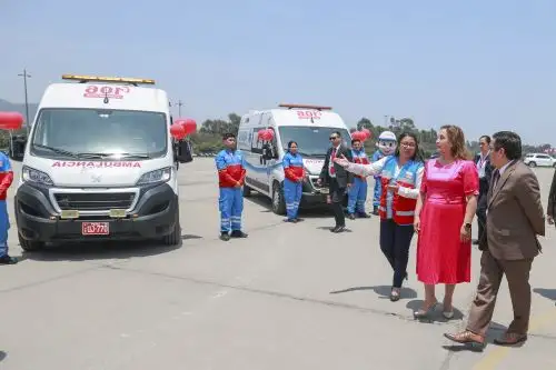 Presidenta  Dina Boluarte participa en la ceremonia de renovación y ampliación de la flota de ambulancias del Sistema de Atención Móvil de Urgencia (SAMU)