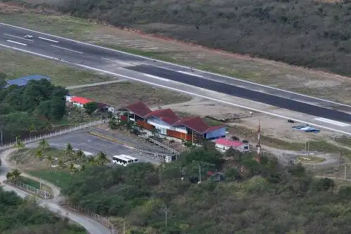 El ministro del MTC inspecciona las obras de culminación de mantenimiento del aeropuerto Fernando Belaunde Terry en Jaén