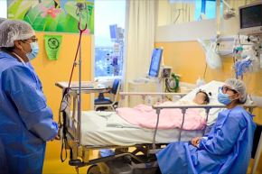 El ministro de Salud, César Vásquez, destacó el compromiso del Gobierno en la lucha contra el cáncer tras visitar a pacientes pediátricos oncológicos del Instituto Nacional de Enfermedades Neoplásicas (INEN).