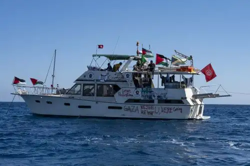 Embarcación de la Flotilla Global Sumud con destino a la Franja de Gaza. Foto: AFP.