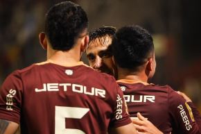 Universitario derrotó por 2-0 al Alianza Atlético de Sullana en Trujillo. Foto: Universitario/X.