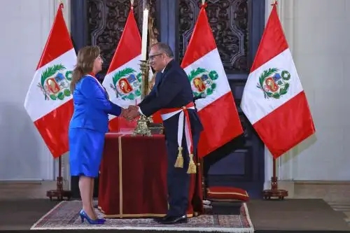 Presidenta Dina Boluarte tomó juramento a Juan Manuel Cavero Solano como nuevo titular del Ministerio de Justicia y Derechos Humanos