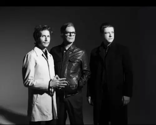 Banda de música Interpol en el Costa 21
