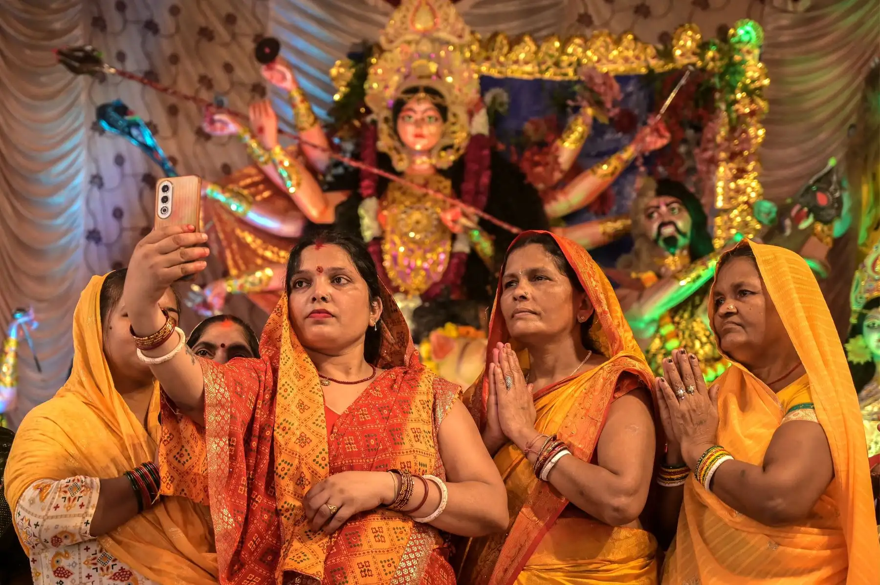 El festival Durga Puya tiene lugar anualmente en todo el noreste de la India (principalmente en Bengala), en el mes de ashwin (entre septiembre y octubre). Se le rinde culto a la diosa hindú Durga. AFP