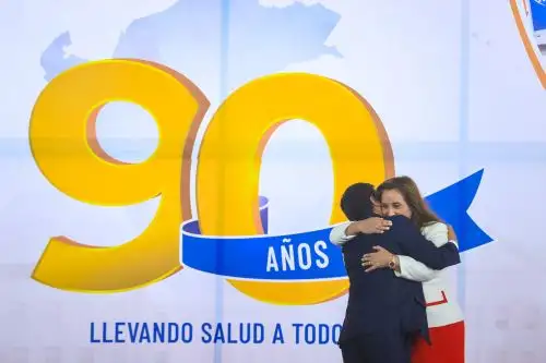 Presidenta Dina Boluarte participa en ceremonia por el 90° aniversario del Ministerio de Salud