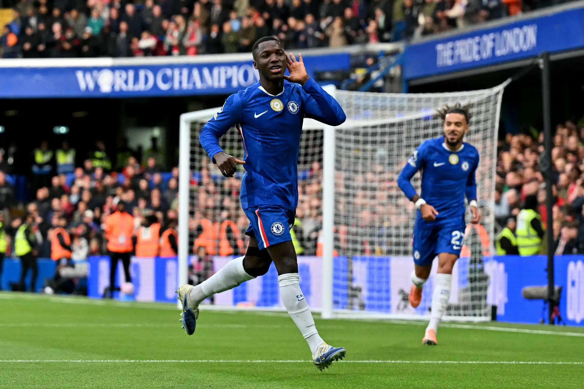 Chelsea se enfrenta a Liverpool por la  Premier League inglesa