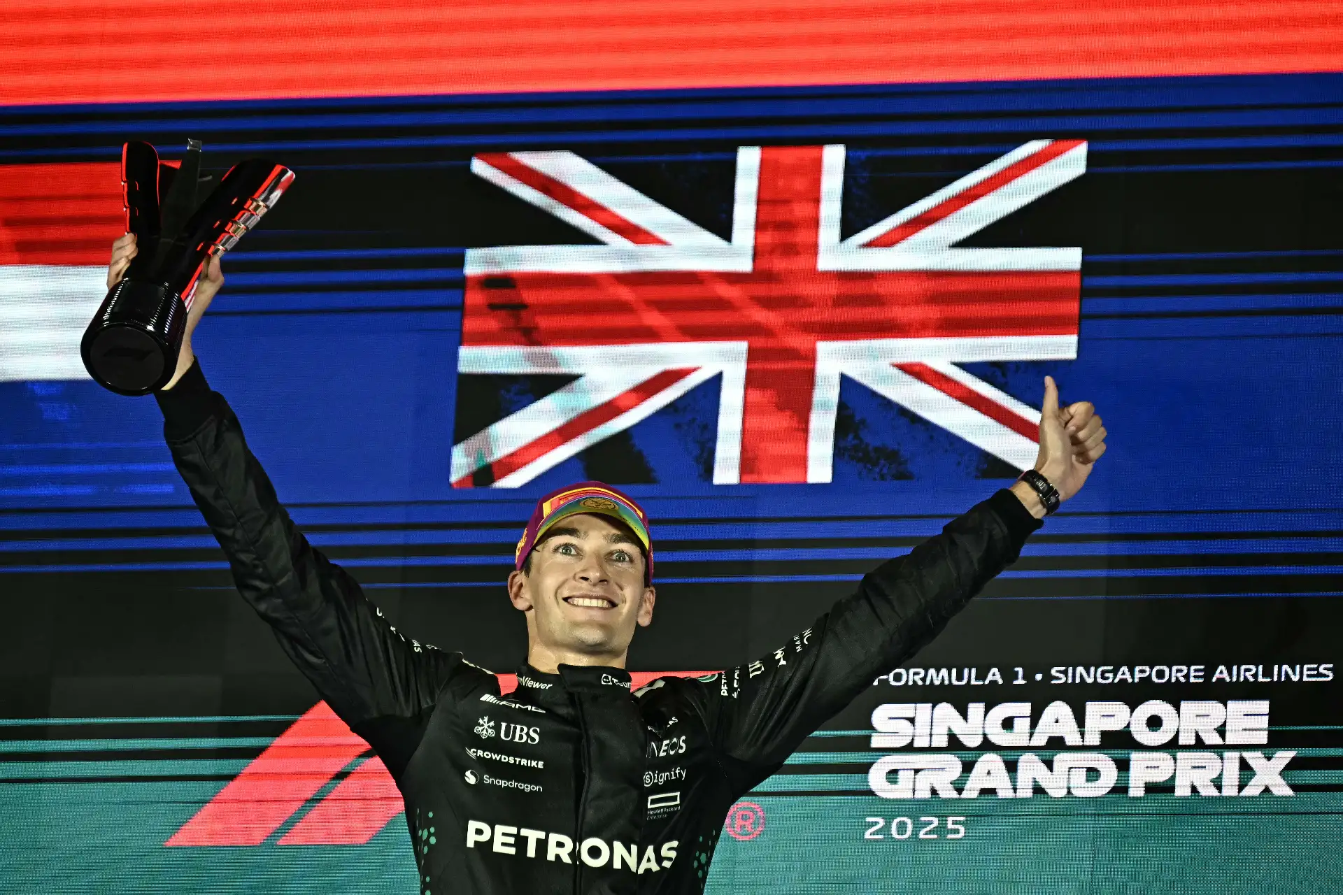 George Russell triunfó en Singapur