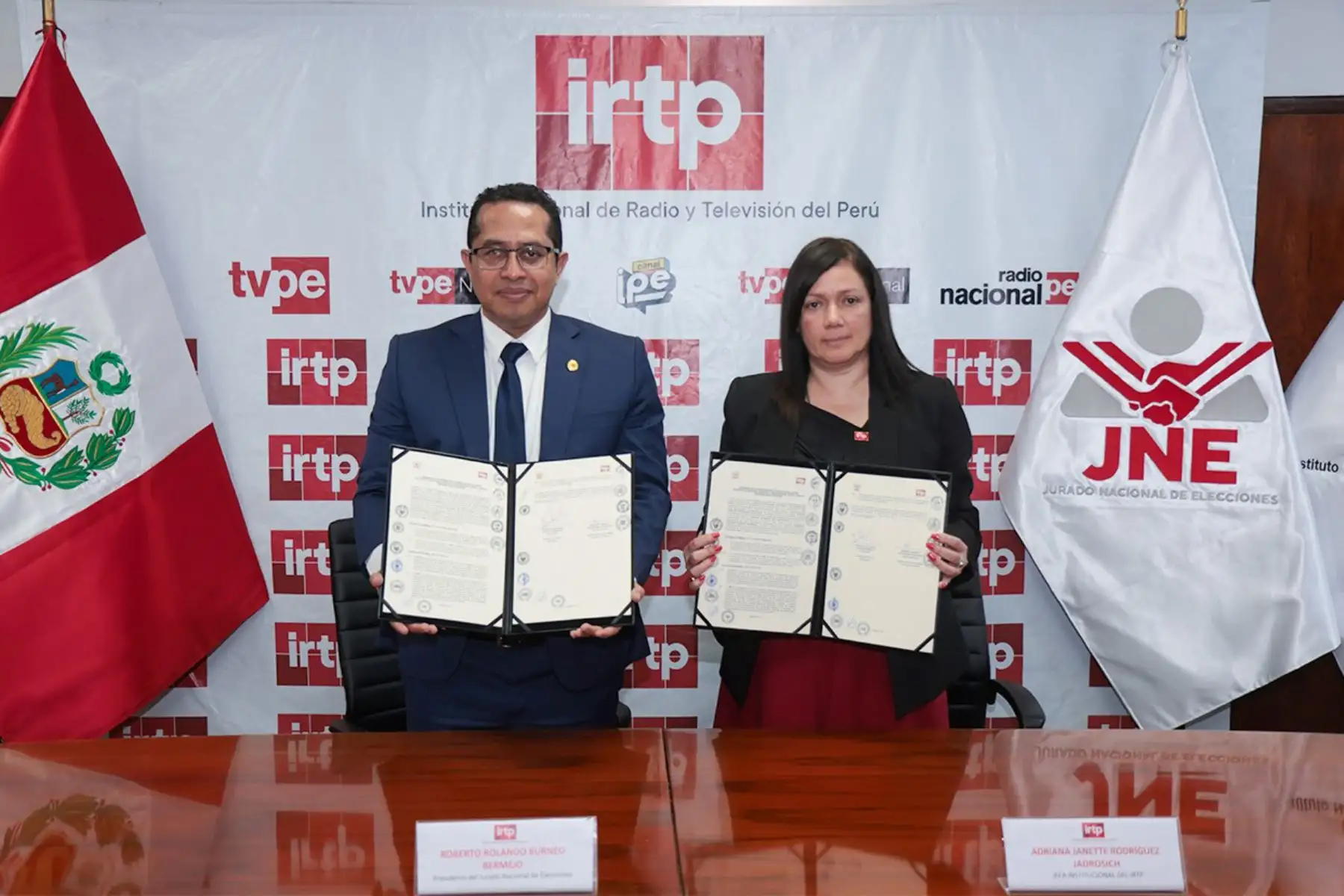 JNE firma convenio con IRTP para promover voto responsable y fortalecer la democracia