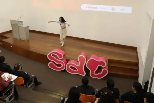 “Los peces son nuestras sirenas de alarma”, afirmó la ingeniera ambiental Sara Cárdenas.