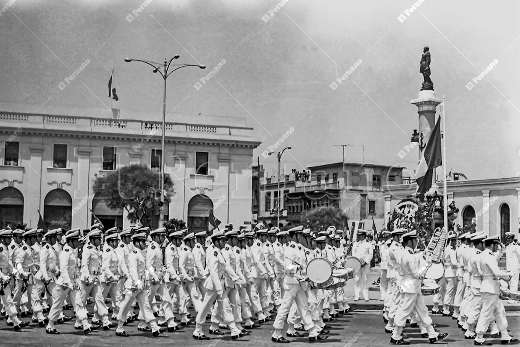 Callao - 5 abril 1979 / Centenario de la Guerra del Pacífico. Homenaje al gran almirante Miguel Grau en la plaza que lleva su nombre. Foto: Archivo Histórico de El Peruano