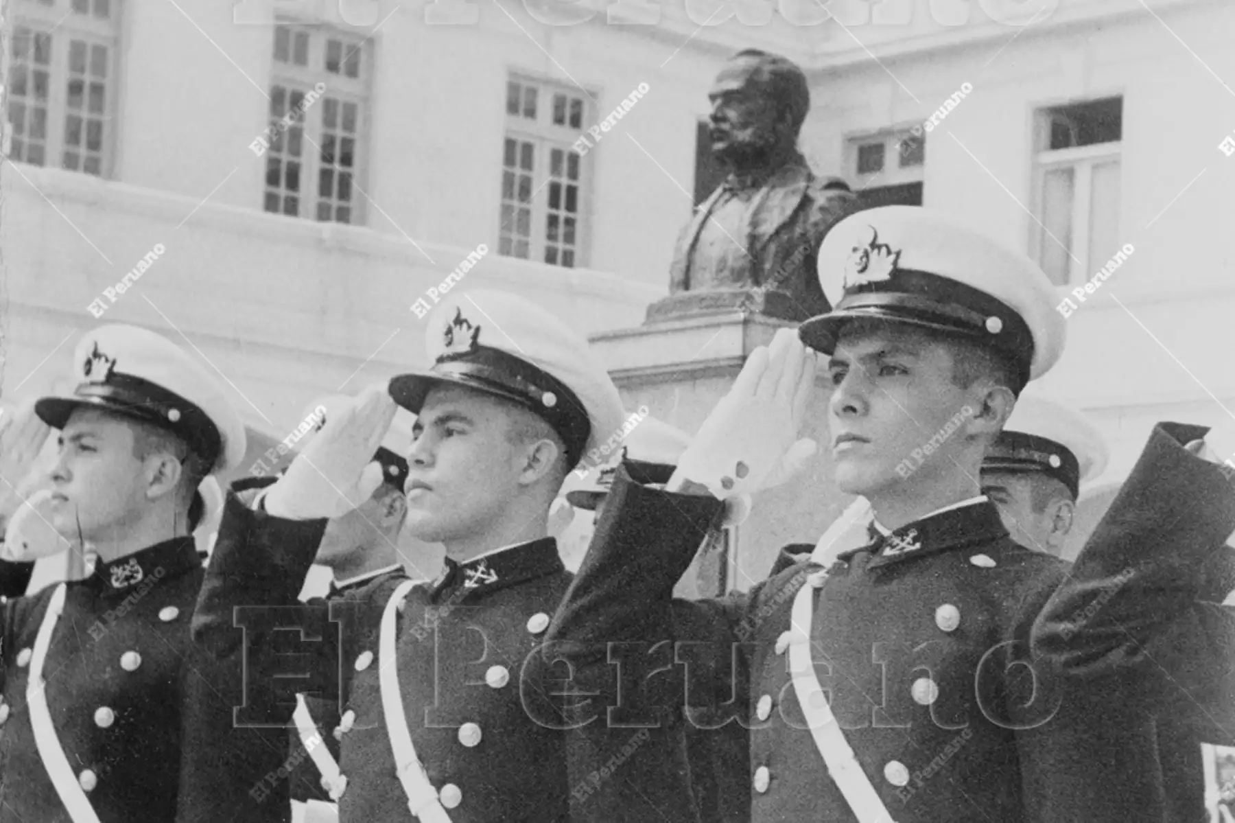 Callao - 1947 / Homenaje al almirante Miguel Grau en la Escuela Naval del Perú en La Punta. Foto: Archivo Histórico de El Peruano