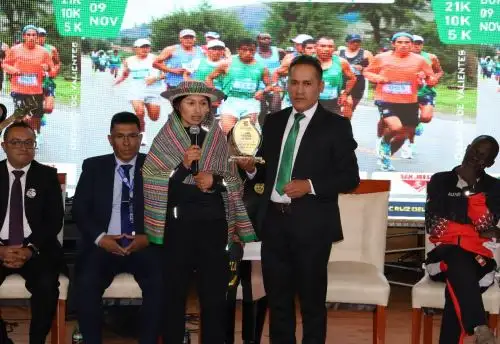 Todo va quedando listo para la XXXIV Marathon Internacional de los Andes 2025. La carrera se realizará el domingo 9 de noviembre en la provincia de Huancayo. Foto: Pedro Tinoco