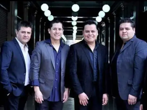 Orquesta BXS Bryndis X Siempre llega al país.
