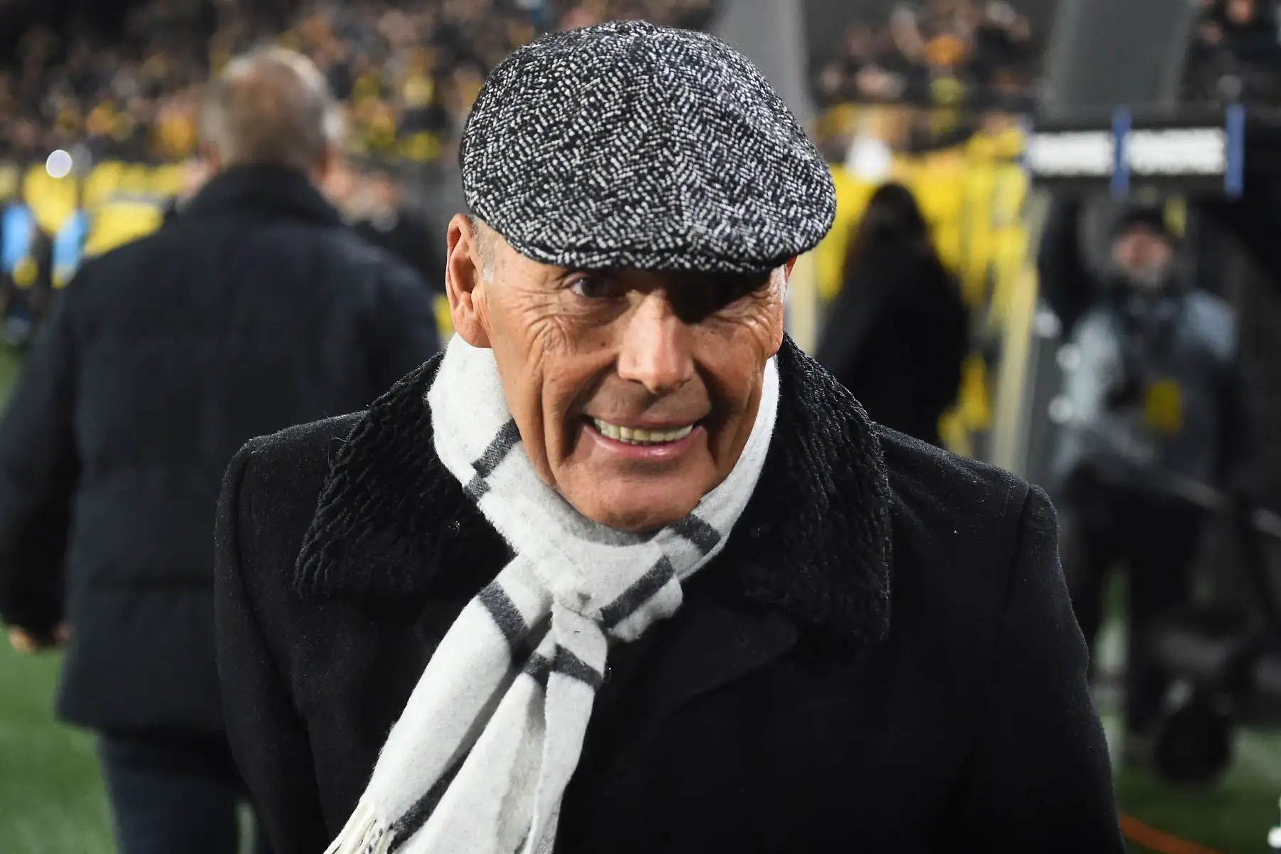 El entrenador de Rosario Central, Miguel Ángel Russo, hace un gesto durante el partido de vuelta de la fase de grupos de la Copa Libertadores entre Peñarol de Uruguay y Rosario Central de Argentina, en el Estadio Campeón del Siglo en Montevideo el 28 de mayo de 2024.
Foto: AFP