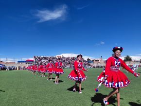 Decenas de grupos musicales y danzarines participan en el concurso de Zampoñada y Danzas Autóctonas que se realiza como parte de la Festividad de San Francisco de Borja que se celebra en Yunguyo, región Puno. ANDINA/Difusión