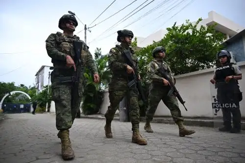 Fuerzas del orden inician despliegue en la capital de Ecuador (imagen referencial). Foto: AFP