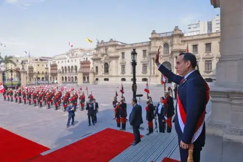 Presidente José Jerí llega a Palacio de Gobierno
