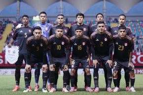 Selección Peruana de fútbol enfrenta a su similar de Chile. Foto: X.