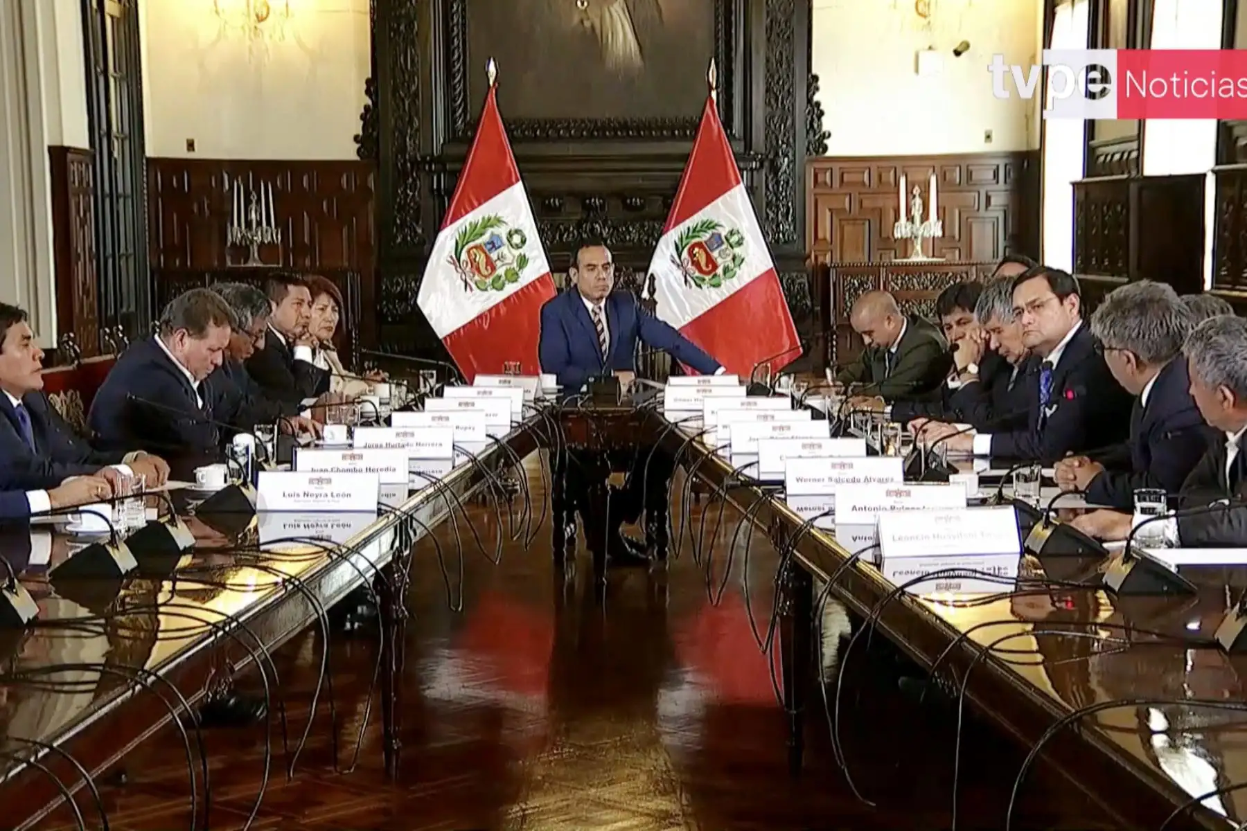 Peru: President Jeri coordinates actions with regional governors