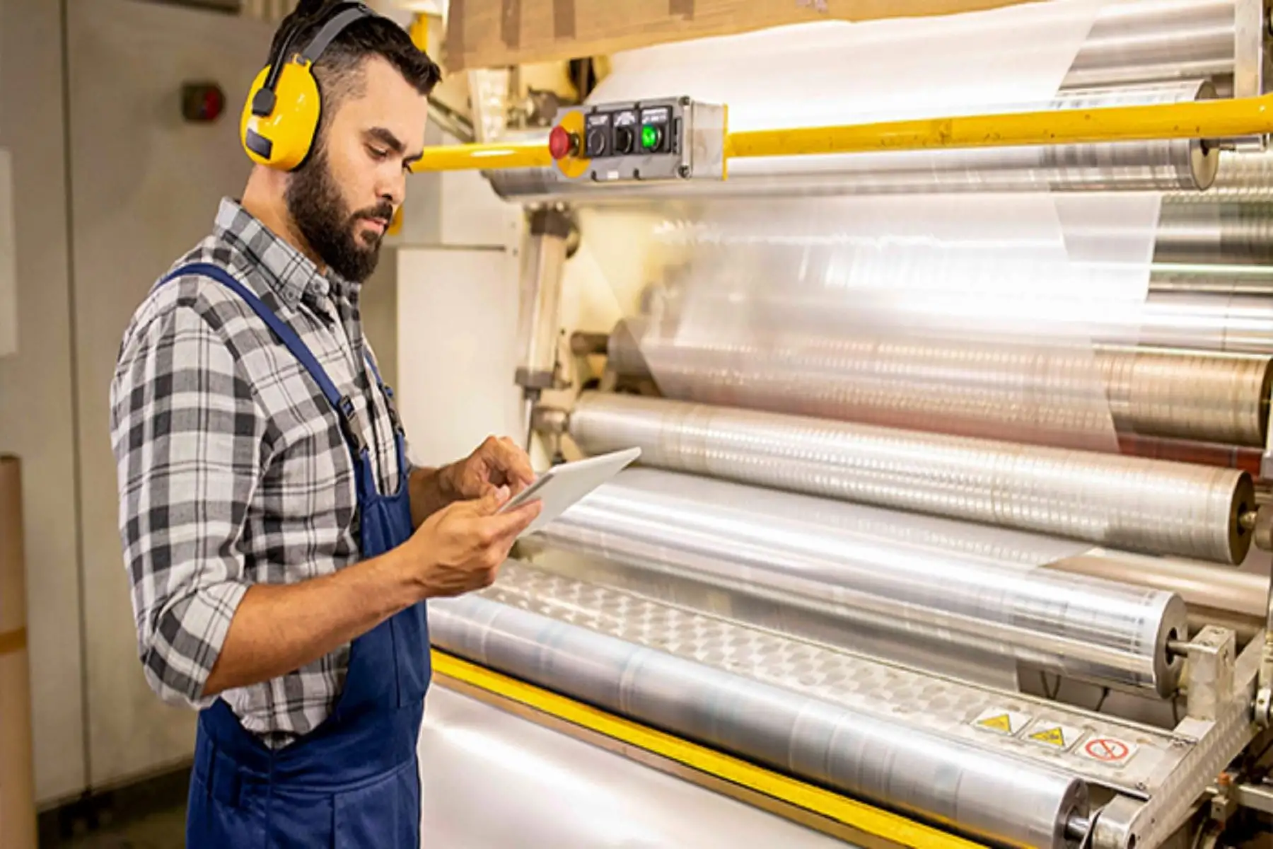 Inacal aprueba 23 normas técnicas para fortalecer la calidad en sectores productivos