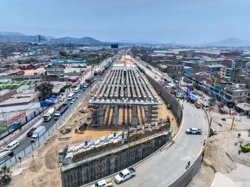 MML terminó de colocar 53 pilares e instala las vigas para agilizar el tránsito en Lurigancho-Chosica. Foto: Difusión