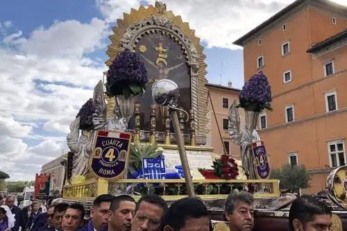 Más de 4.000 personas acompañarán al Señor de los Milagros al entrar en El Vaticano. Foto: Vatican News