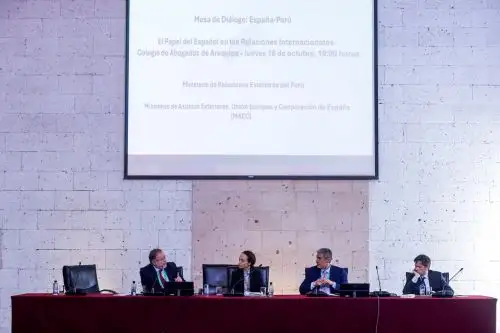 CILE Arequipa 2025: España y Perú destacan el papel del idioma español en las relaciones internacionales