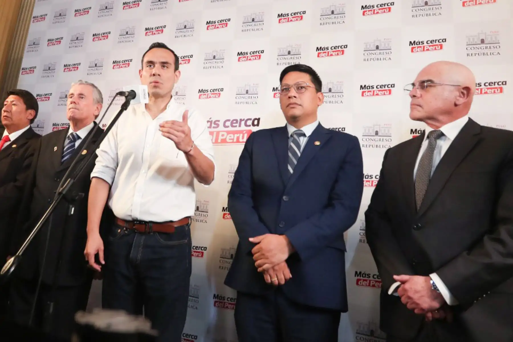 Presidente Jerí: debemos sostener la estabilidad del país en base al diálogo
