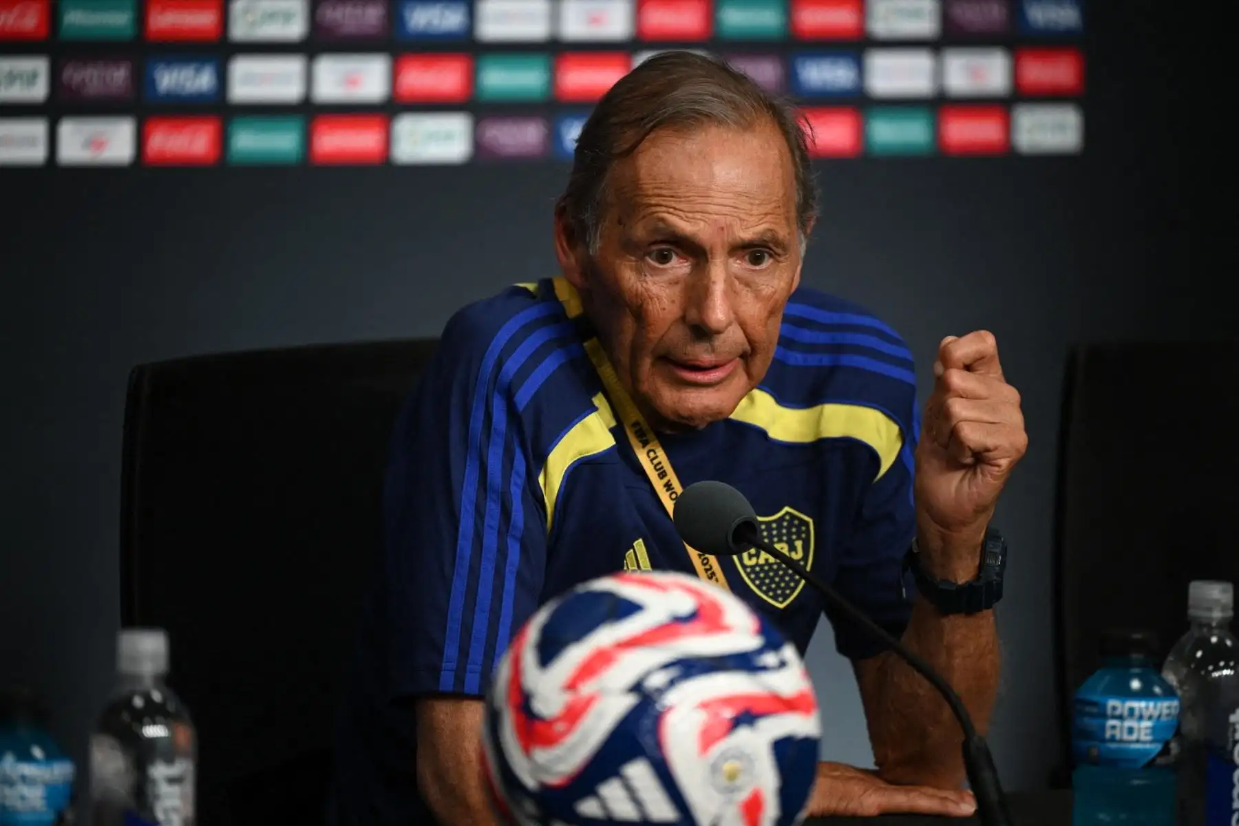 Familia de Miguel Ángel Russo comienza a esparcir sus cenizas en estadios argentinos