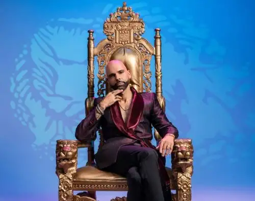 Gus Ormo, “El Príncipe de la Música”, lanza su videoclip oficial 100 Suspiros