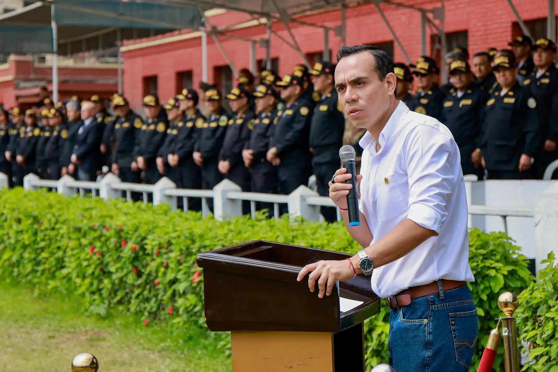 Presidente José Jerí respalda a la PNP y señala que su gobierno es de puertas abiertas | Noticias | Agencia Peruana de Noticias Andina