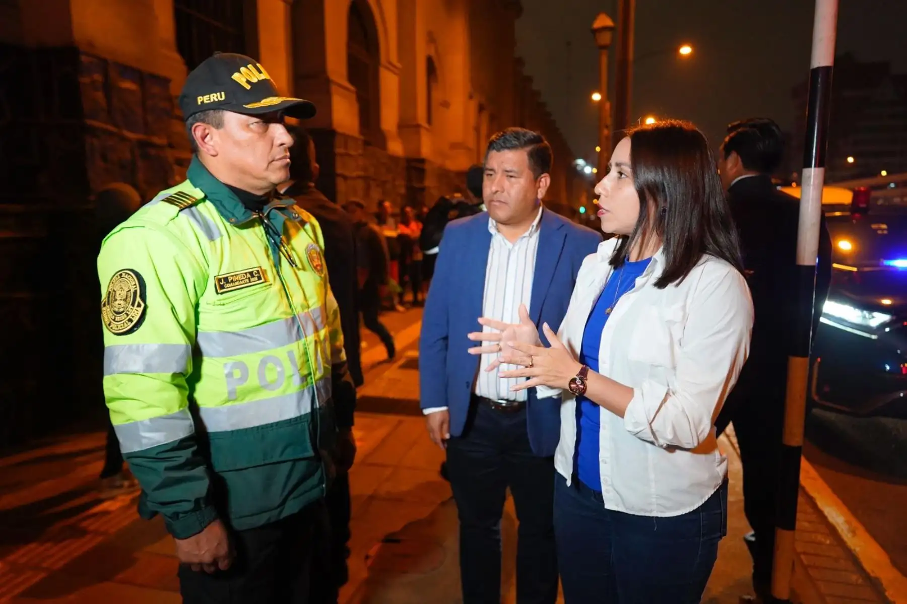 Ahora la ministra Lesly Shica efectúa una visita inopinada a la Comisaría PNP de Alfonso Ugarte, en el Cercado de Lima, con la finalidad de supervisar, por encargo del presidente de la república, José Jerí, sus instalaciones y verificar si cuenta con el soporte para brindar una atención adecuada a los ciudadanos en este sector de la capital. Foto:MIDIS