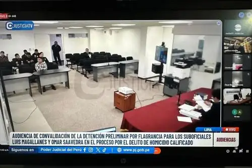 El juez Abel Centeno Estrada, de la Corte Superior Nacional, condujo audiencia para convalidar la detención preliminar por flagrancia delictiva contra los suboficiales PNP Luis Magallanes y Omar Saavedra, investigados por homicidio calificado.