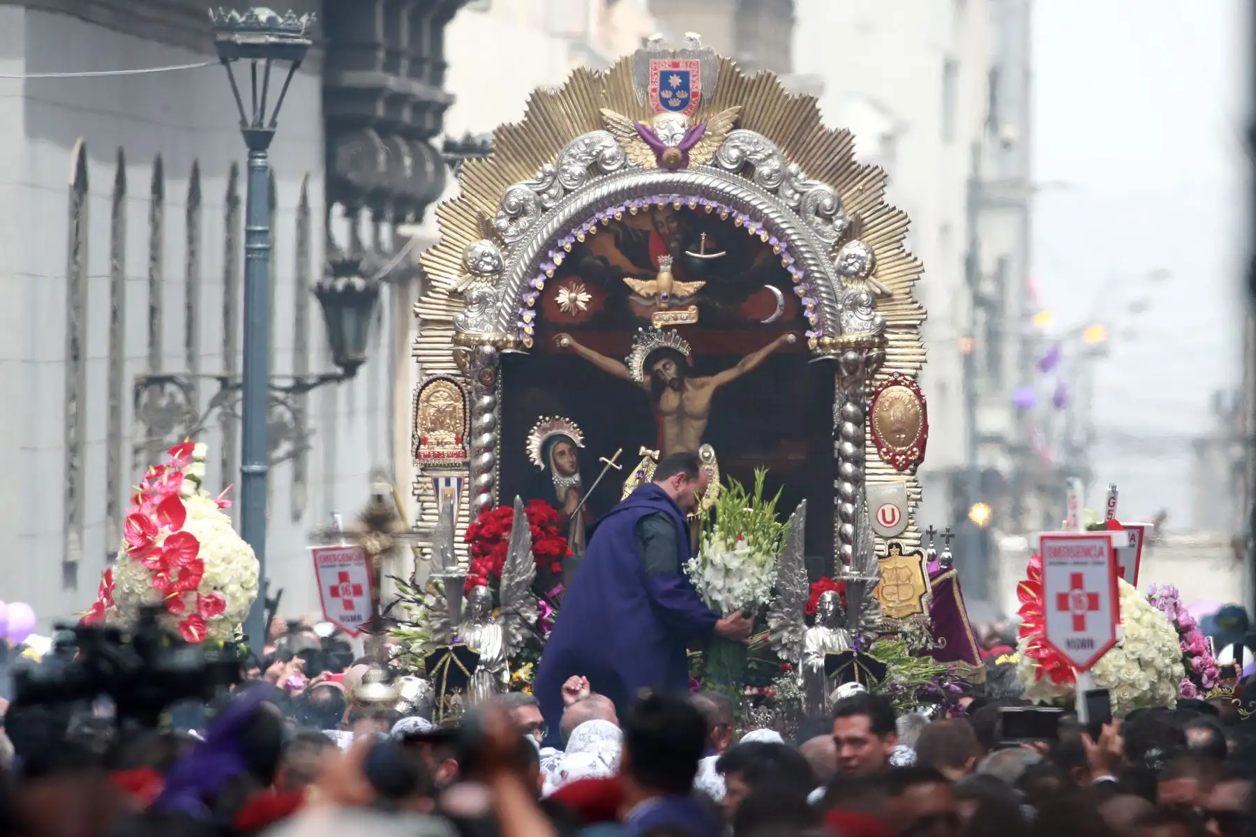 Señor de los Milagros.
La sagrada imagen inicia su segundo recorrido del año.
Foto : ANDINA / Lino Chipana Obregón.