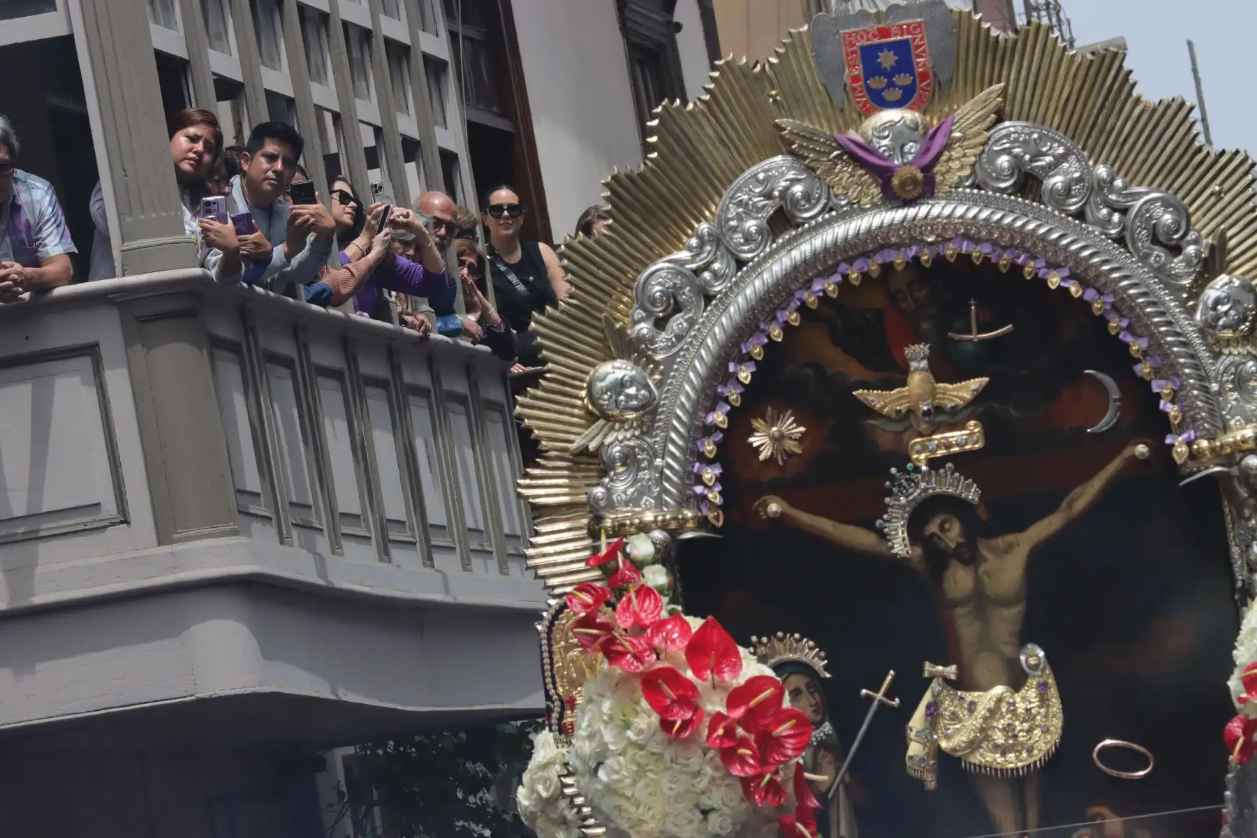 Señor de los Milagros.
La sagrada imagen inicia su segundo recorrido del año.
Foto : ANDINA / Lino Chipana Obregón.